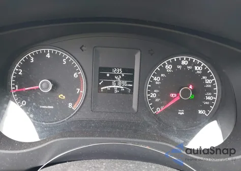 2014 Volkswagen Jetta 2.0L S z USA, uszkodzony, nr VIN 3VW2K7AJ9EM295605